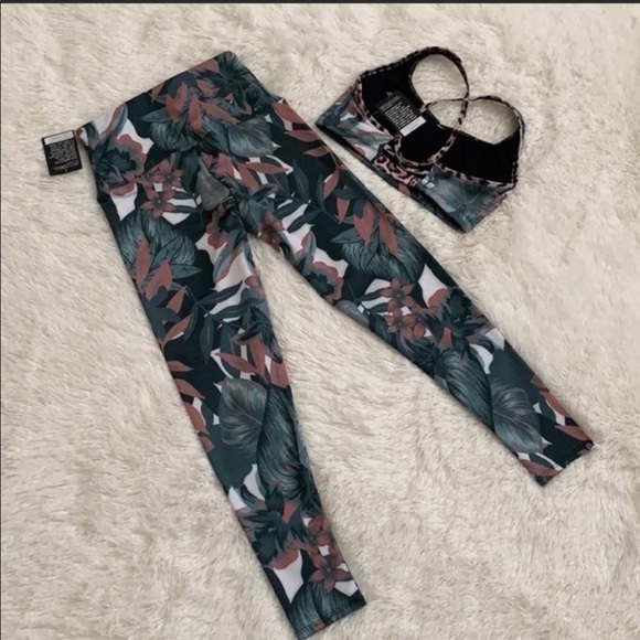 (NWT) ONZIE High Basic Midi Legging & Bridge Bra - Picture 3 of 8